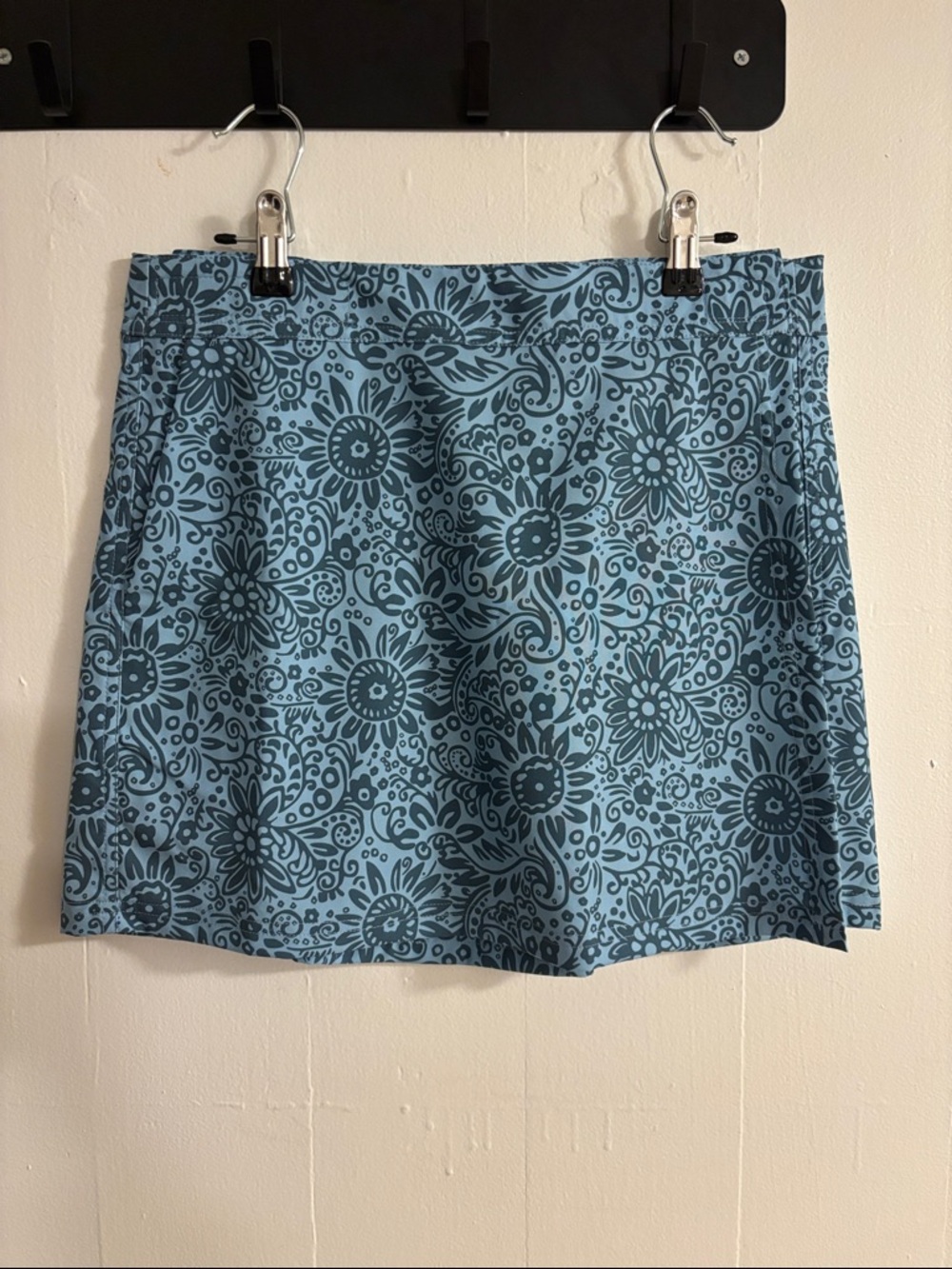 Ripskirt Hawaii Tuscan Blue Floral Print Women’s Skirt Cruise Beach